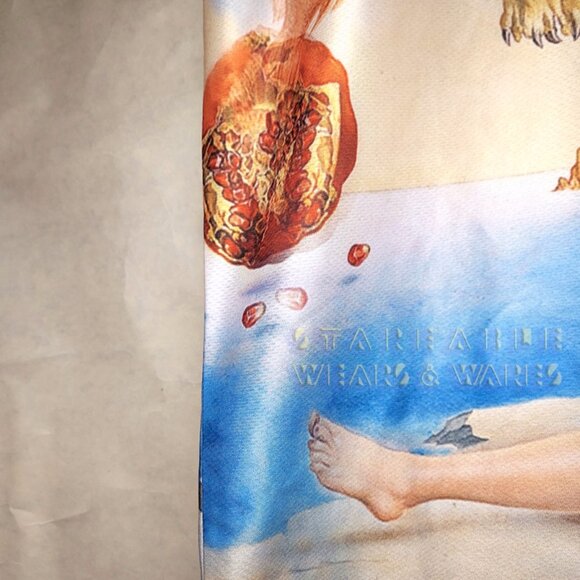 DALI DREAM CAUSED BEE T-SHIRT Men's Small Women's Large polyester all-over-print - Picture 13 of 16